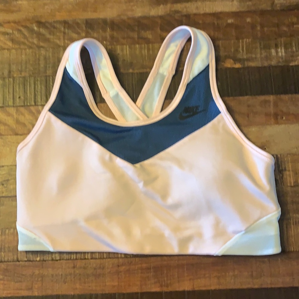 Nike women’s sports bra